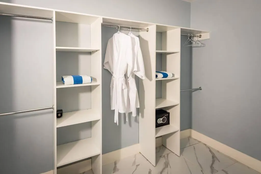 Bahia Azul Cancun Holiday home